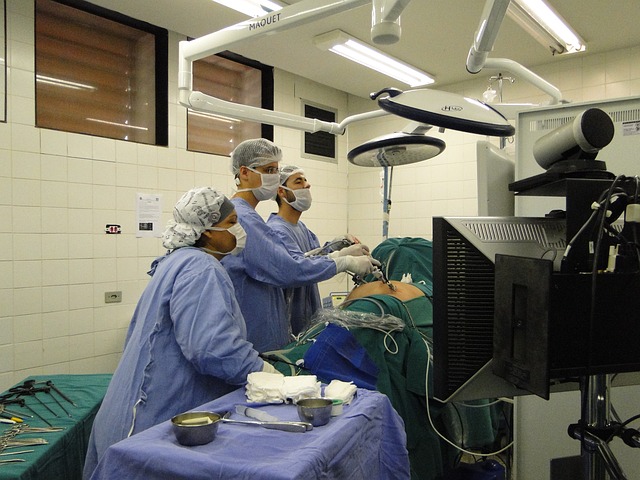 laparoskopie a lékaři